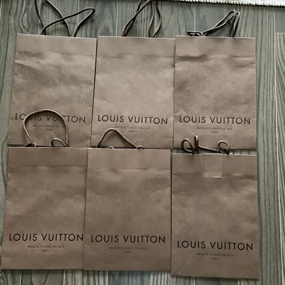 Set of 6 Louis Vuitton paper bags - Picture 1 of 3
